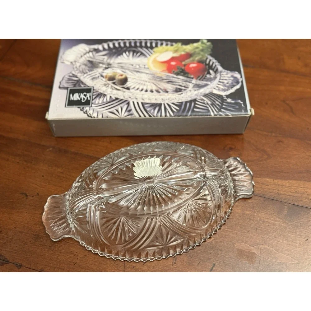 Mikasa Crystal‎ Royal Suite Divided Hostess Server in Box 10 Inches